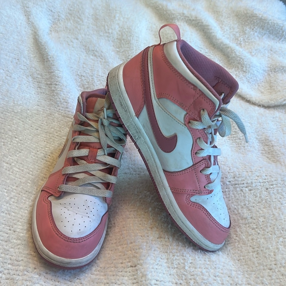 Girls pink and white air Jordan high tops size 3Y